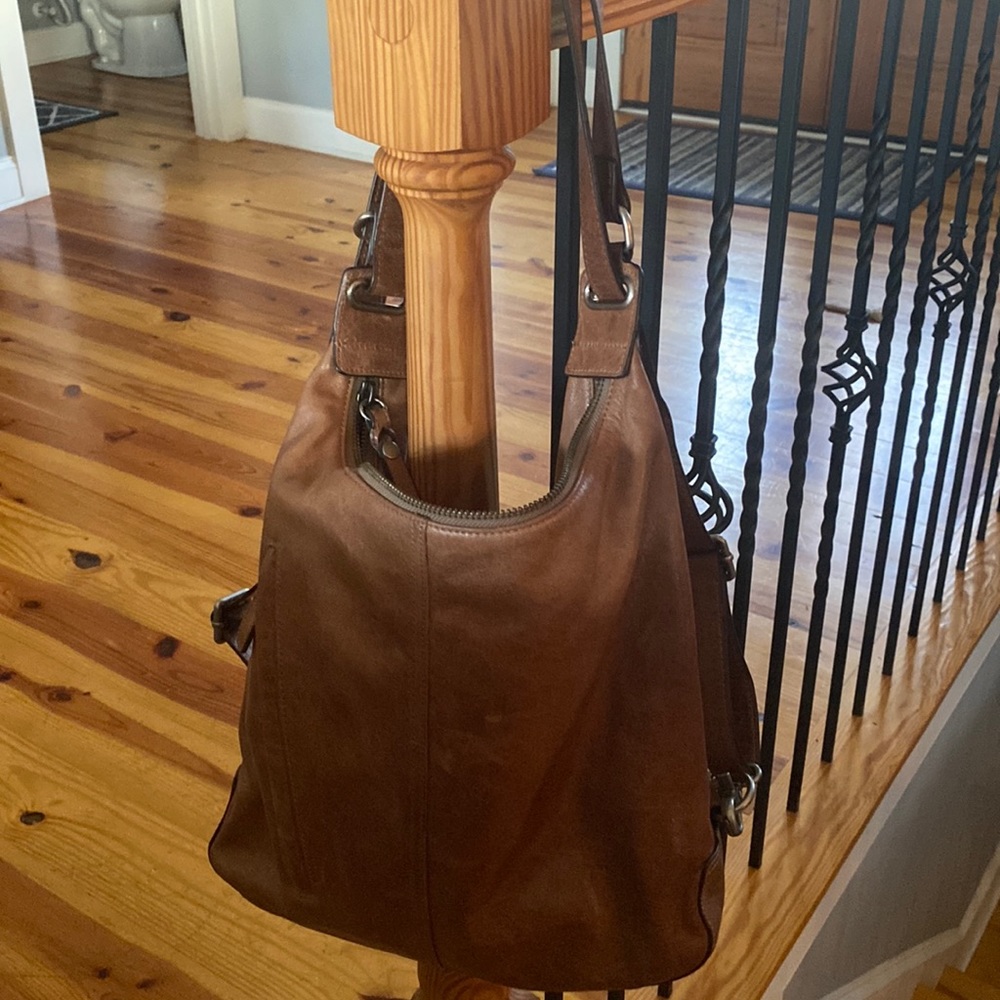 Like new Frye purse super soft and  comfy to wear